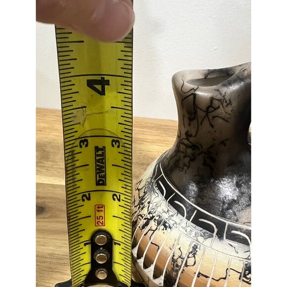 Russell Sam Navajo Art Pottery Horsehair Wedding Vase 4.5 inch tall - Picture 6 of 7